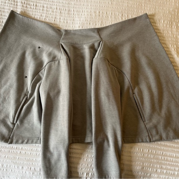 Lucy Activewear Snap Closure Lux Fleece Wrap - Light Grey-Has Pockets,Flattering - Picture 9 of 11